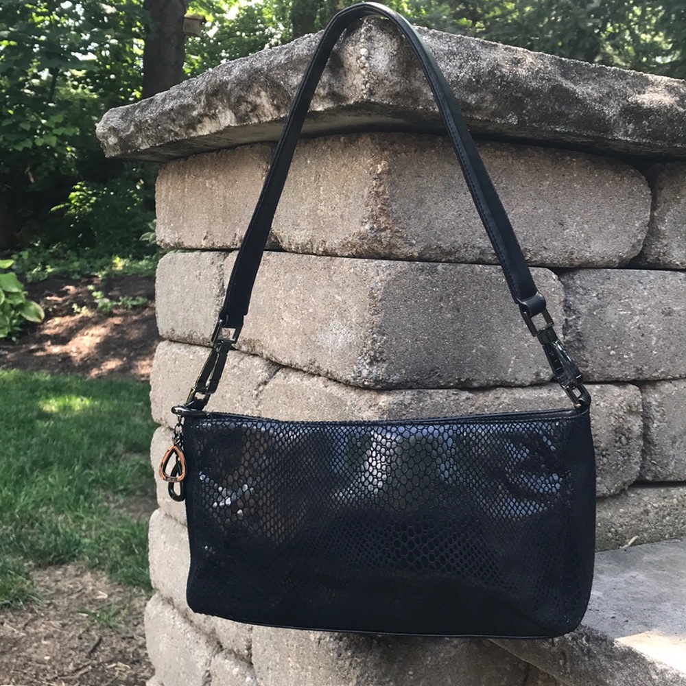 Small leather black snake skin print purse